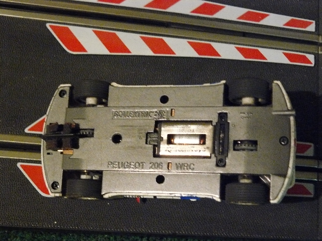 peugeot wrc tierra scalextric
